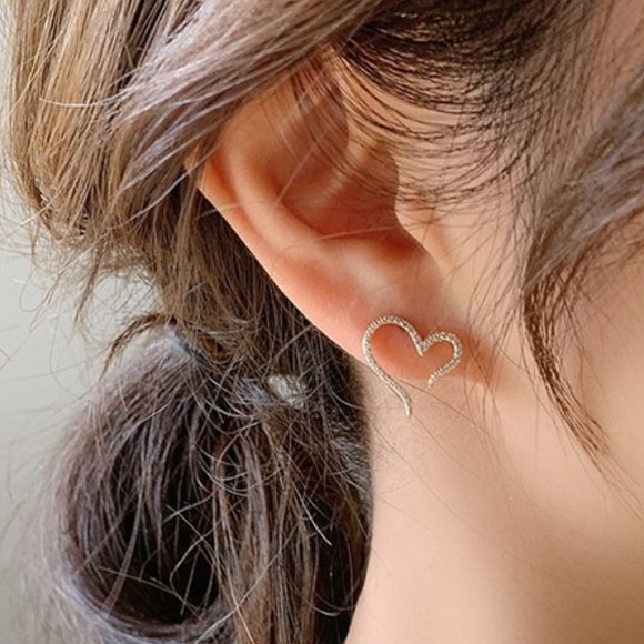 LiveChicStyle Jewelry - Heart Gold Diamond Pave Stud Earrings